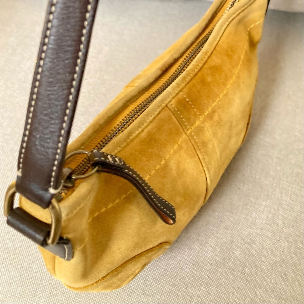 Vintage Coach Soho 4284 Suede Hobo Bag | Mustard Suede | Y2K Archive - Picture 3 of 8